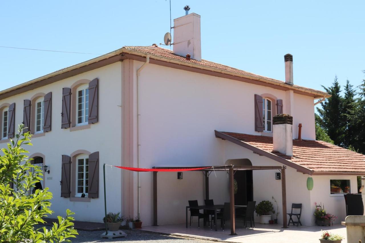 L'Intemporelle Ozourt Luaran gambar